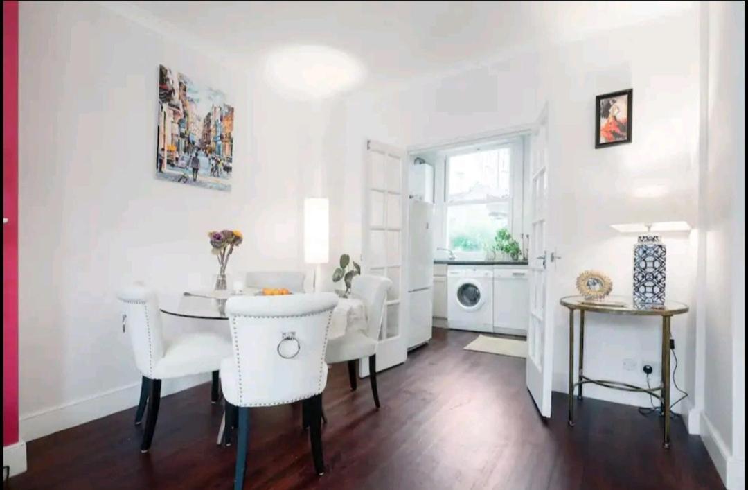 Stylish Room With Private Bath & Terrace In Super Central Clapham Junction Minutes From Victoria, Waterloo Лондон Екстериор снимка