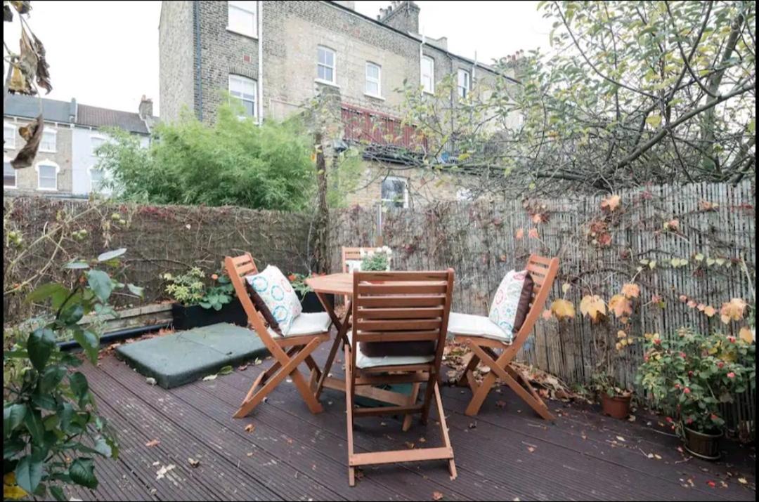 Stylish Room With Private Bath & Terrace In Super Central Clapham Junction Minutes From Victoria, Waterloo Лондон Екстериор снимка